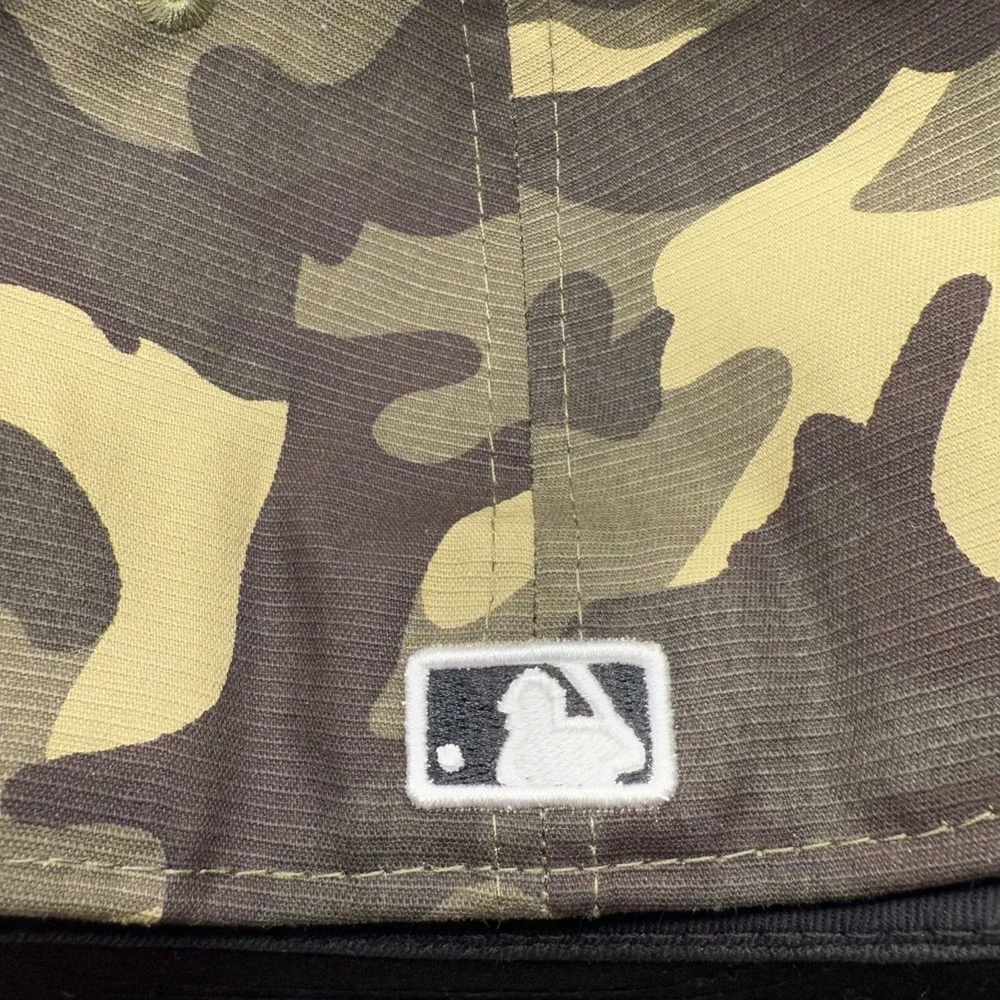 New Era 59Fifty Chicago Cubs Camo Low Profile Fitted Hat‎ 7 1/8 MLB Baseball New